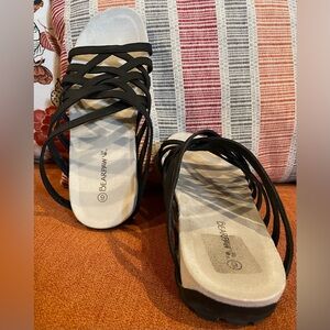 BearPaw "Zinnia" slide sandal in women size 9M | EUC